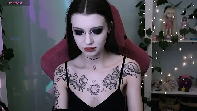 Snapshot of prettybones chatting on 7, 2, 2026 prettybones online show from 7, 2, 2026