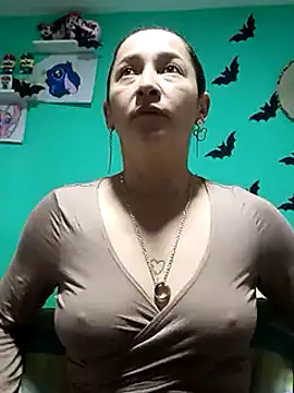 emilypoppy3 online show from 9, 1, 2025