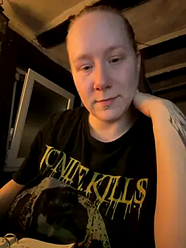 Snapshot of MaraNightmare chatting on 2, 11, 2025 MaraNightmare online show from 2, 11, 2025