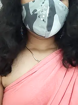 Snapshot of Angleannie chatting on 13, 10, 2025 Angleannie online show from 13, 10, 2025