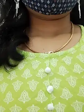 Snapshot of Angleannie chatting on 29, 10, 2025 Angleannie online show from 29, 10, 2025