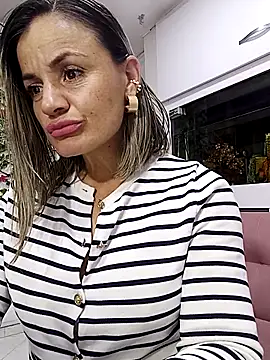 Snapshot of sweetfantasyy69 chatting on 22, 5, 2026 sweetfantasyy69 online show from 22, 5, 2026
