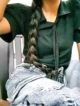 Snapshot of Kumkum_36 chatting on 5, 3, 2025 Kumkum 36 online show from 5, 3, 2025