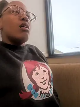 Snapshot of samone9 chatting on 6, 2, 2026 samone9 online show from 6, 2, 2026