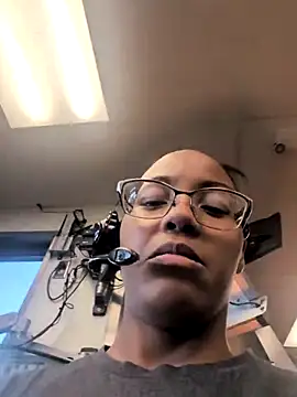 Snapshot of samone9 chatting on 8, 2, 2026 samone9 online show from 8, 2, 2026