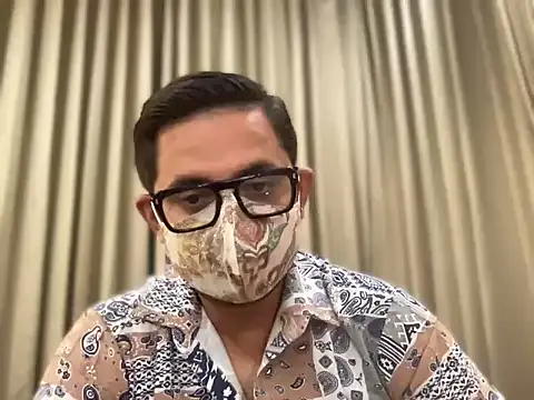 slavekinky001 online show from 8, 4, 2026