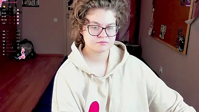 Sashy Way online show from 5, 1, 2025