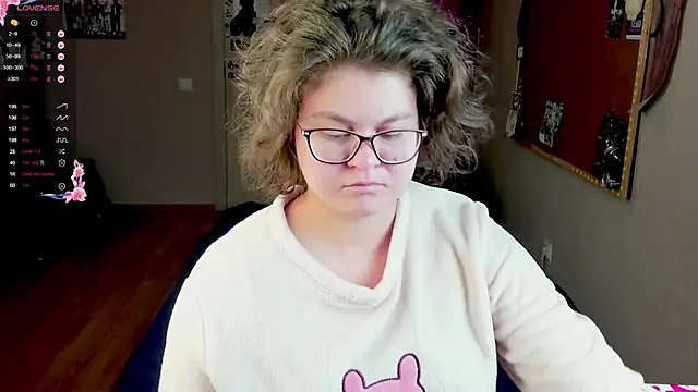 Sashy Way online show from 8, 3, 2025