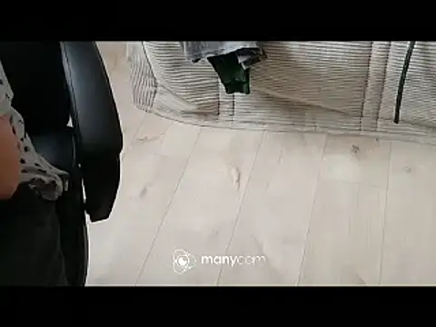 lolacharlyxh online show from 24, 2, 2025