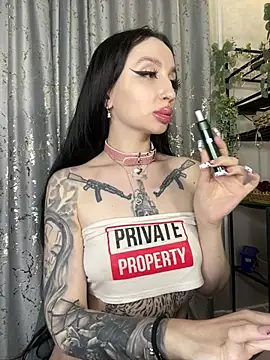 Molly  Moon online show from 3, 2, 2026