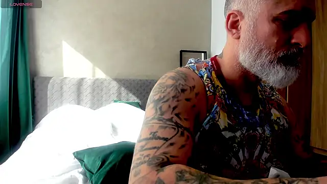 BlowMyXXL online show from 7, 3, 2025