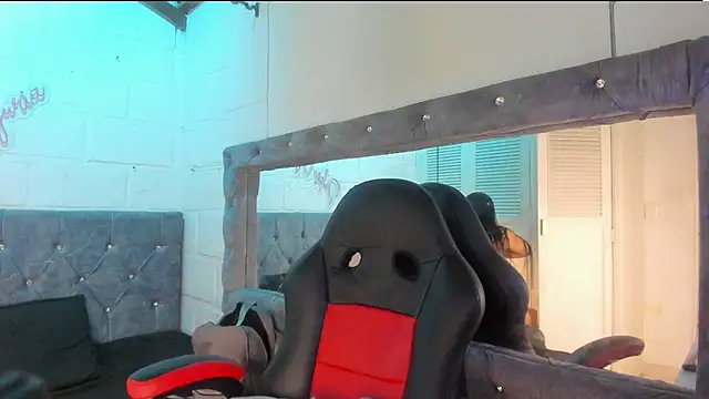 Snapshot of sarajhonson_dl chatting on 11, 2, 2026 sarajhonson dl online show from 11, 2, 2026