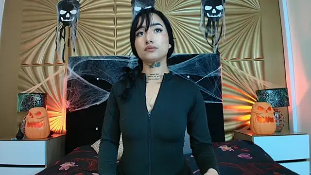 emmily keller19 online show from 17, 10, 2025