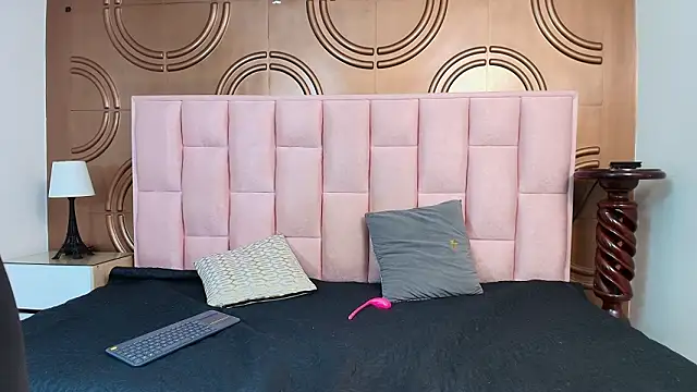 emmily keller19 online show from 13, 3, 2026