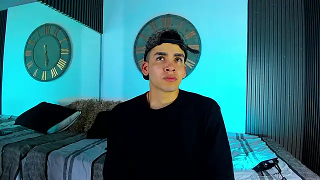 Mike 0233  online show from 4, 2, 2025