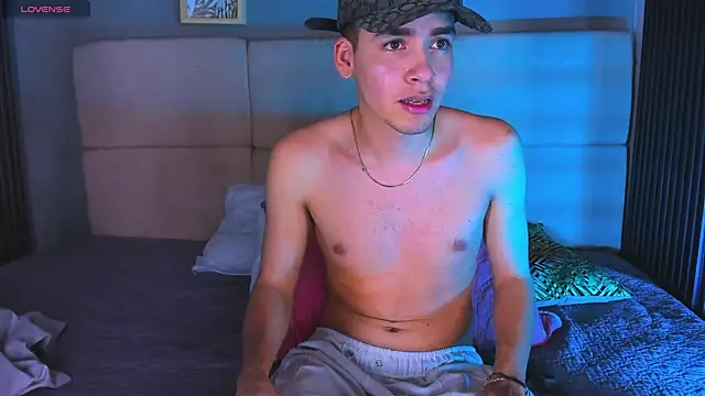 Mike 0233  online show from 18, 2, 2025