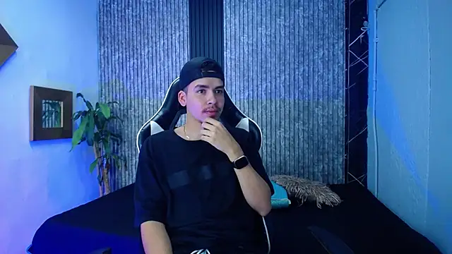 Mike 0233  online show from 10, 2, 2026