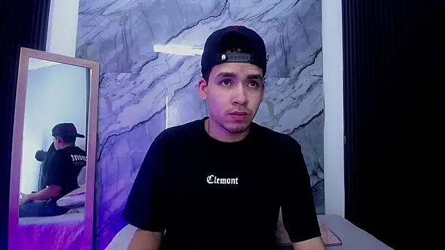 Mike 0233  online show from 25, 2, 2026