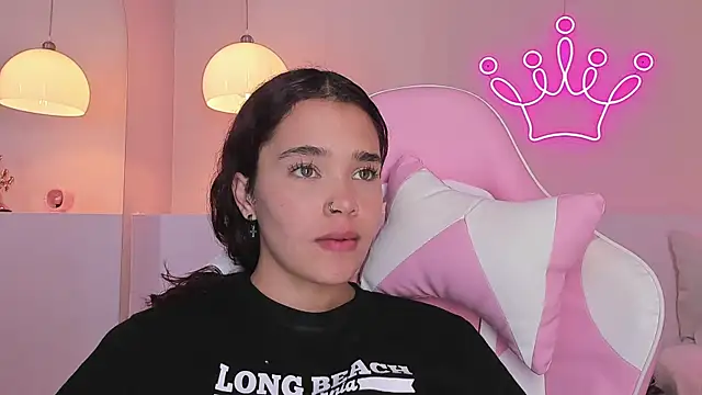 violeth hill online show from 12, 2, 2025