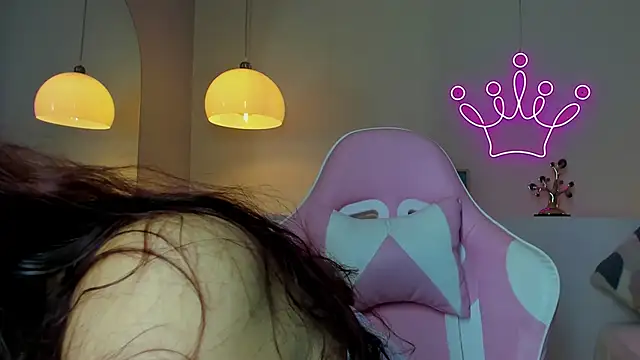 violeth hill online show from 27, 2, 2025