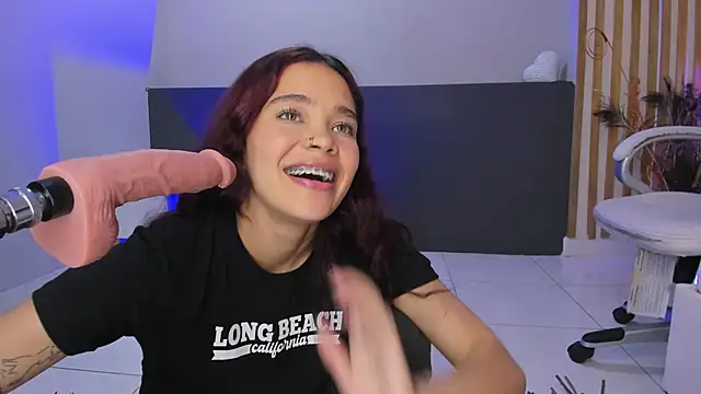 violeth hill online show from 6, 3, 2025