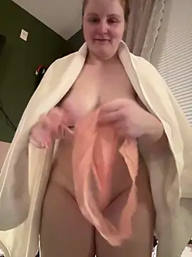 GingerSnap33 online show from 28, 1, 2025