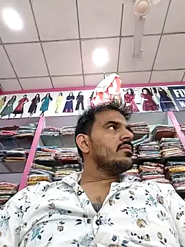 Snapshot of absoluteright chatting on 11, 12, 2024 absoluteright online show from 11, 12, 2024