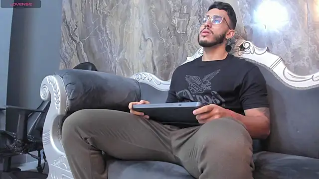 Liam Kleiin online show from 26, 2, 2025