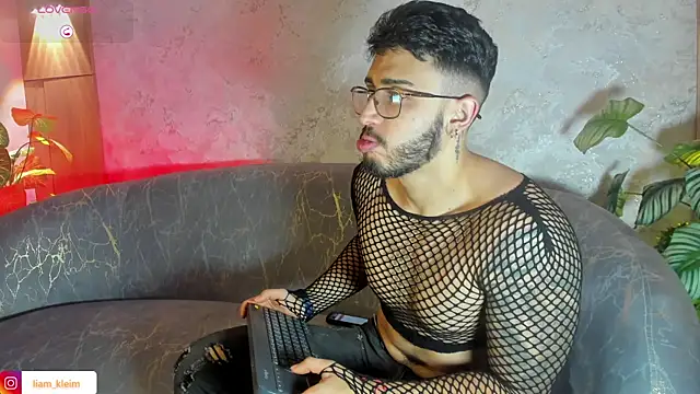 Snapshot of Liam_Kleiin chatting on 18, 6, 2026 Liam Kleiin online show from 18, 6, 2026