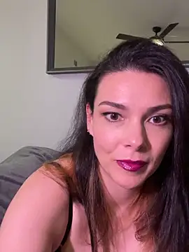 hotwife margot online show from 27, 2, 2026