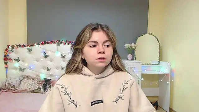 TinaRedly online show from 18, 2, 2026