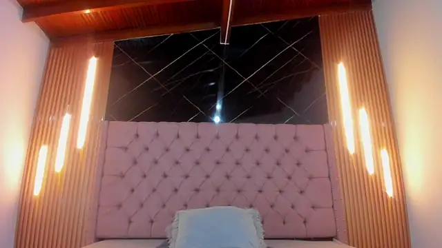 AinaPink online show from 14, 5, 2026