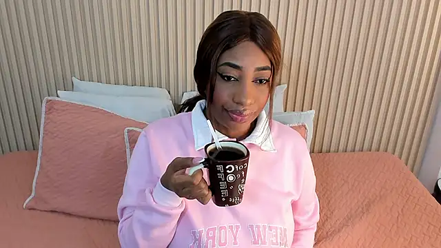 charlottebrowns  online show from 10, 11, 2025