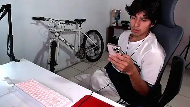 Thieves9 online show from 8, 9, 2025