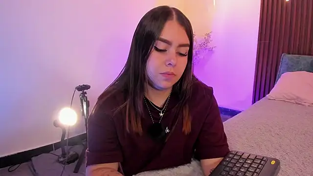 Snapshot of ArianaBaker chatting on 13, 2, 2026 ArianaBaker online show from 13, 2, 2026