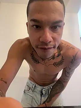 Snapshot of Osiiriis chatting on 22, 1, 2025 Osiiriis online show from 22, 1, 2025