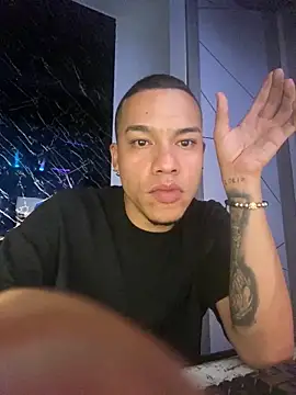 Snapshot of Osiiriis chatting on 3, 2, 2025 Osiiriis online show from 3, 2, 2025