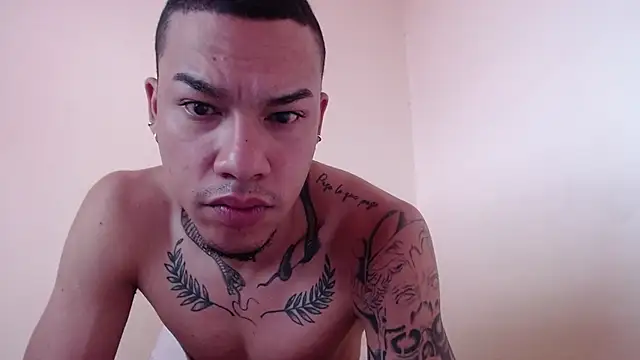 Snapshot of Osiiriis chatting on 11, 2, 2025 Osiiriis online show from 11, 2, 2025