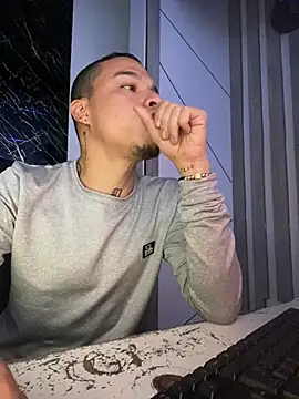 Snapshot of Osiiriis chatting on 14, 2, 2025 Osiiriis online show from 14, 2, 2025