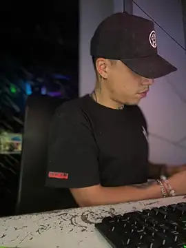 Snapshot of Osiiriis chatting on 19, 2, 2025 Osiiriis online show from 19, 2, 2025