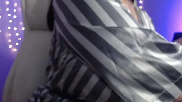 missdaniels online show from 31, 1, 2025