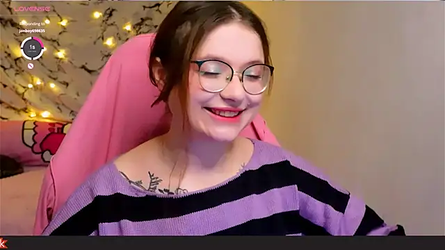 Snapshot of me__hanna chatting on 17, 1, 2025 me hanna online show from 17, 1, 2025