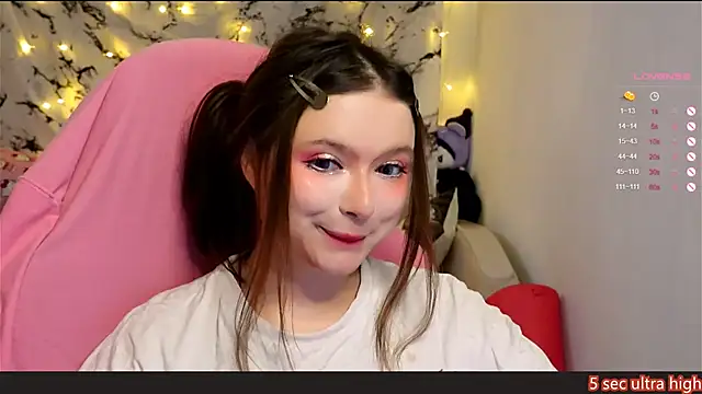 Snapshot of me__hanna chatting on 28, 1, 2025 me hanna online show from 28, 1, 2025