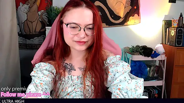 Snapshot of me__hanna chatting on 24, 9, 2025 me hanna online show from 24, 9, 2025