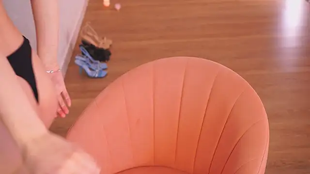 hereandnows  online show from 21, 2, 2025