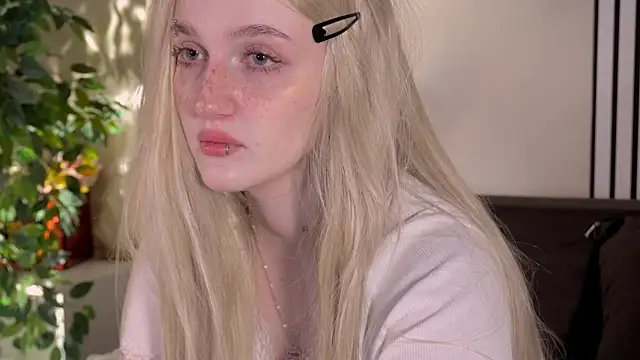 ELLIEJAY online show from 17, 4, 2026