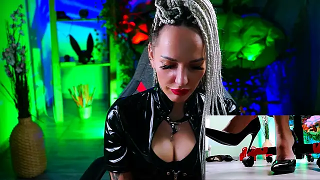 MonicaMaxwel online show from 16, 3, 2025