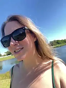 molly witha chance online show from 6, 3, 2025