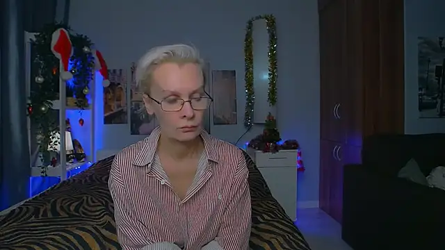 HelgaHimmell online show from 7, 1, 2025