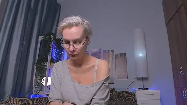 HelgaHimmell online show from 27, 1, 2025